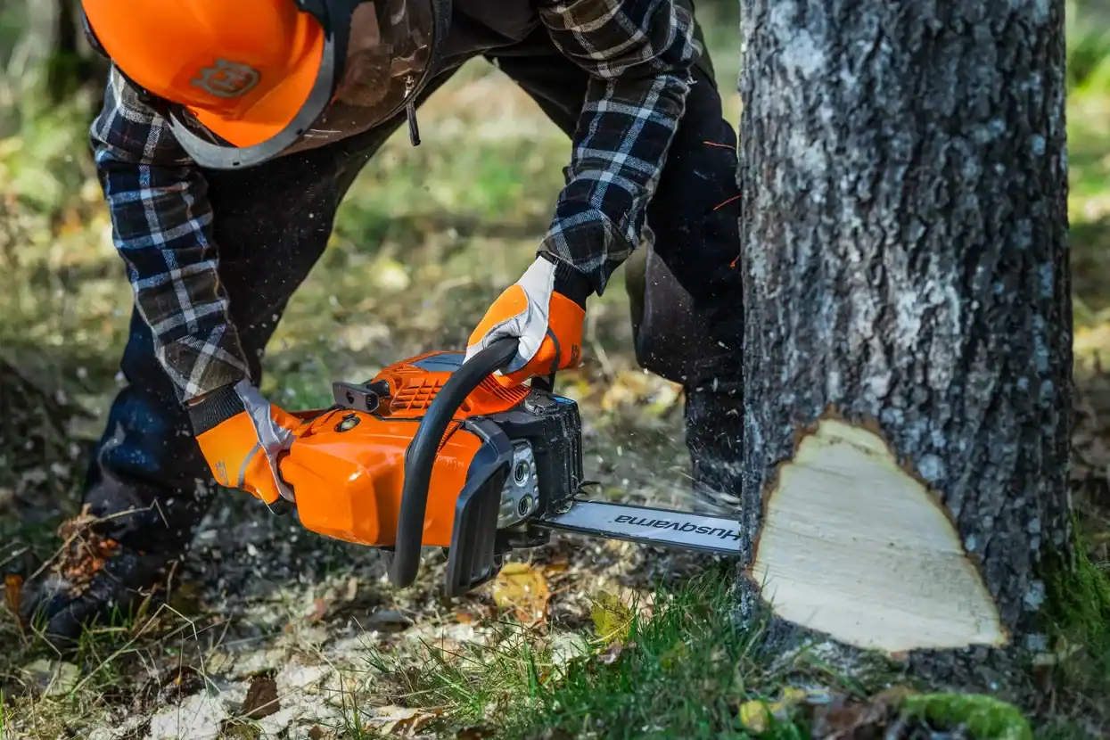 Husqvarna 445S 18" Gas Chainsaw - Image 5