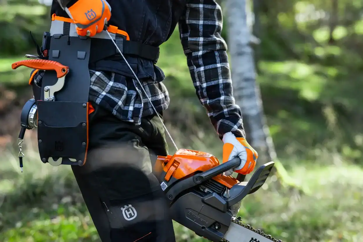 Husqvarna 445S 18" Gas Chainsaw - Image 12