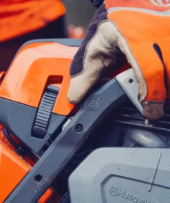 Husqvarna 564 XP® G Fuel Injected Chainsaw - Image 7